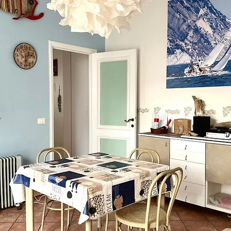 N284 - Numana, Bilocale Con Terrazzo Vista Mare * Нумана